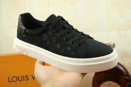 Picture of Louis Vuitton Shoes _SKULVsz38-44mnf042815337